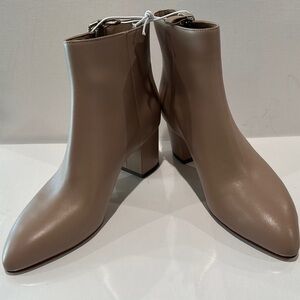 New without box Kate Spade Taupe Leather Amelie Ankle Boots with Side zipper.